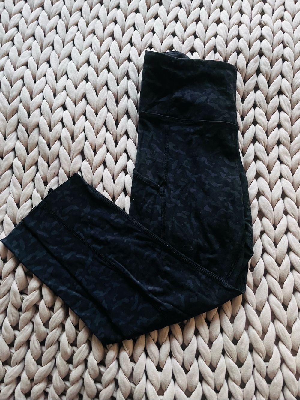 CRZ YOGA Black Subtle Camo High-Waist Leggings